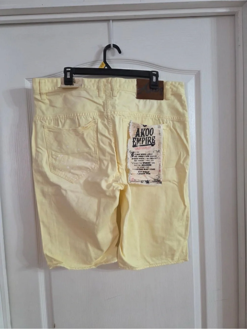 Akoo Empire Men’s Yellow Baggy Y2K Shorts NWT Sz 34. JY-68
